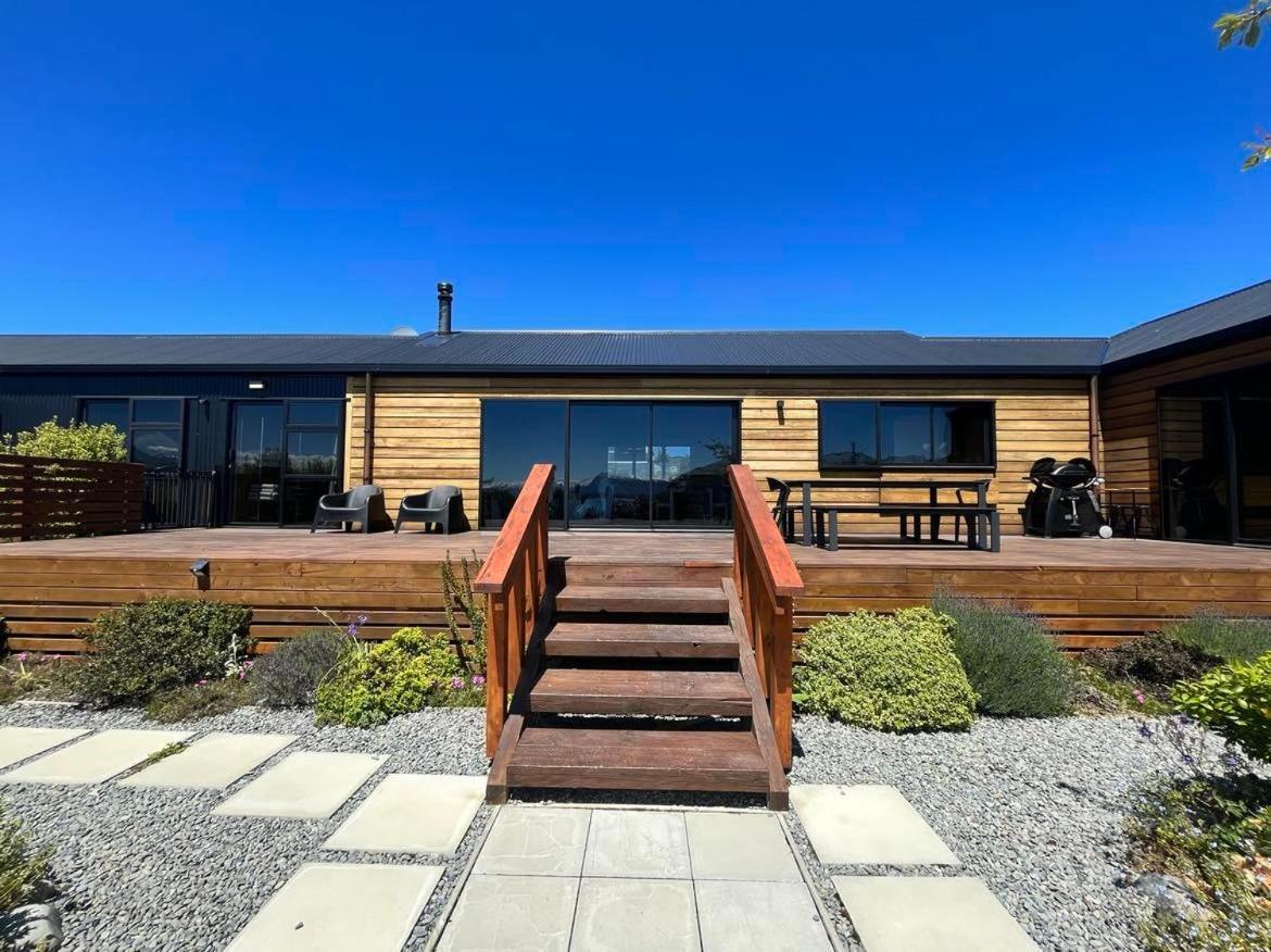 Wayfarers Lodge Lake Tekapo Exteriör bild
